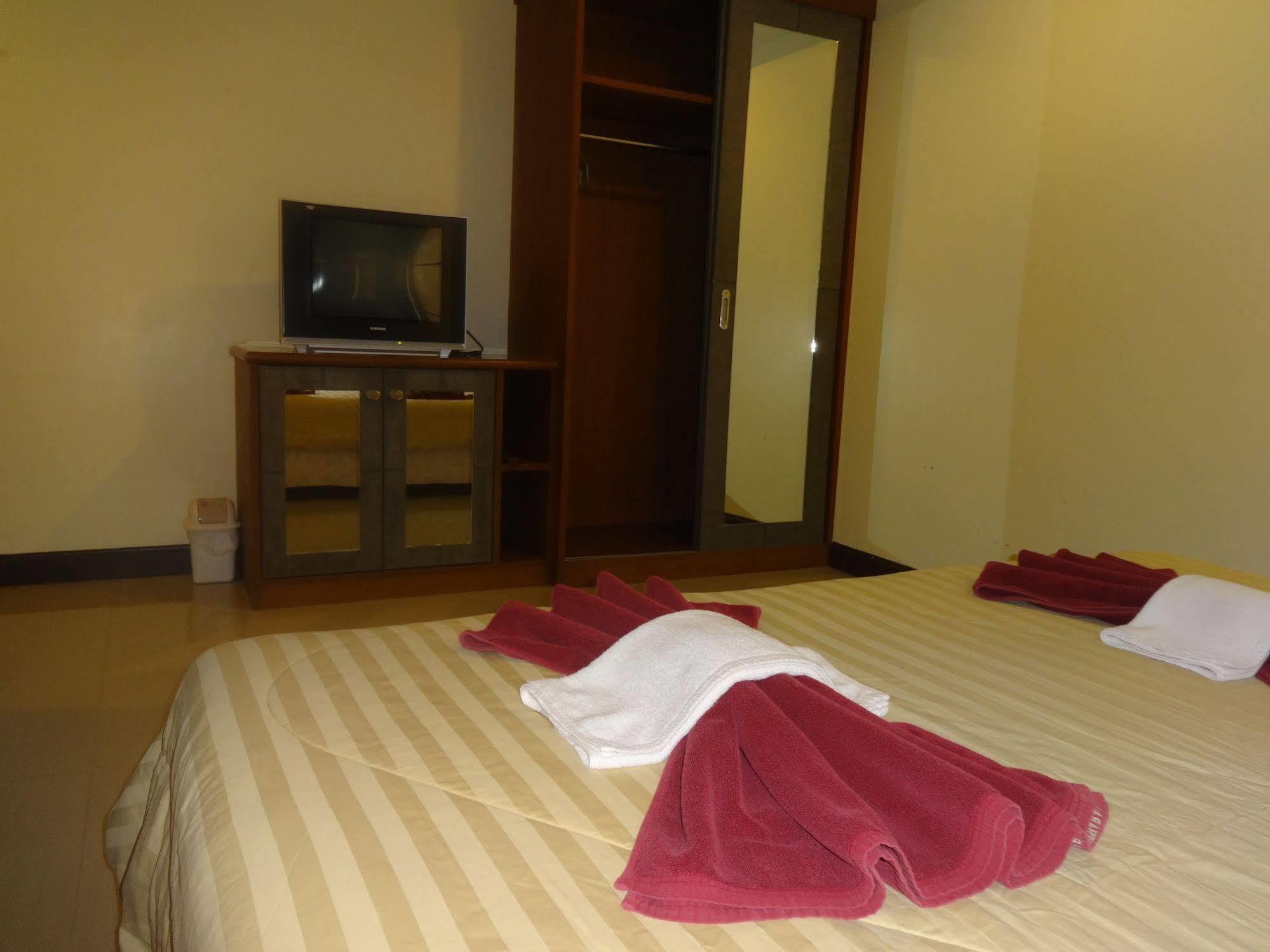Pornthep Hotel 2 Ban Khlong Haeng Extérieur photo